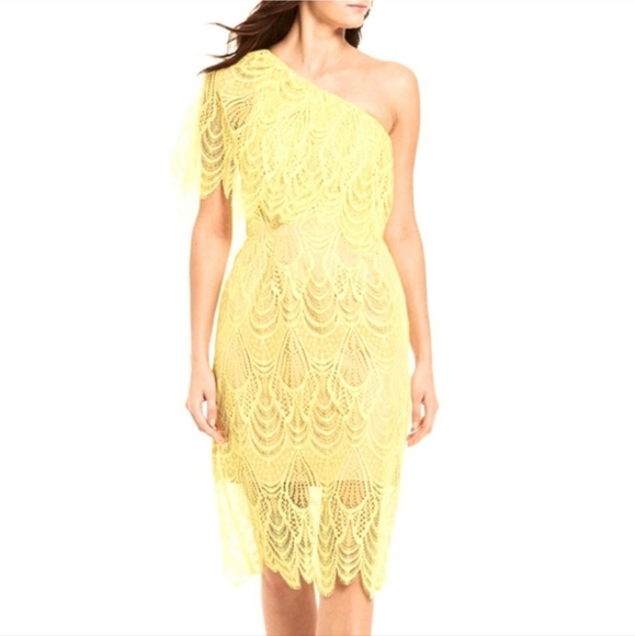 Dress The PopulationOne Shoulder Lace Sheath Yellow Dress Size: S
